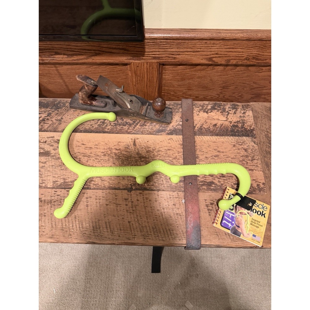 GoFit Exercise Massage Hook for Back Pain and Muscle Soreness Relief (Green) NWT